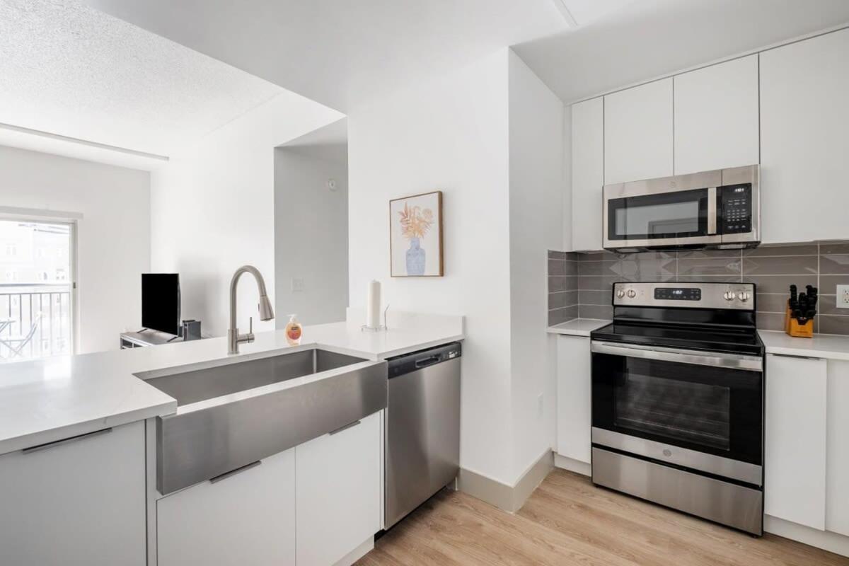 4B 3Ba Premium Family Apartment With Gym Шарлотт Экстерьер фото